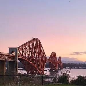 Three Bridges Waterfront North Queensferry
